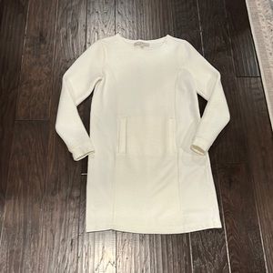 White, sweater dress. Ann Taylor Loft. Size XS. Great condition.